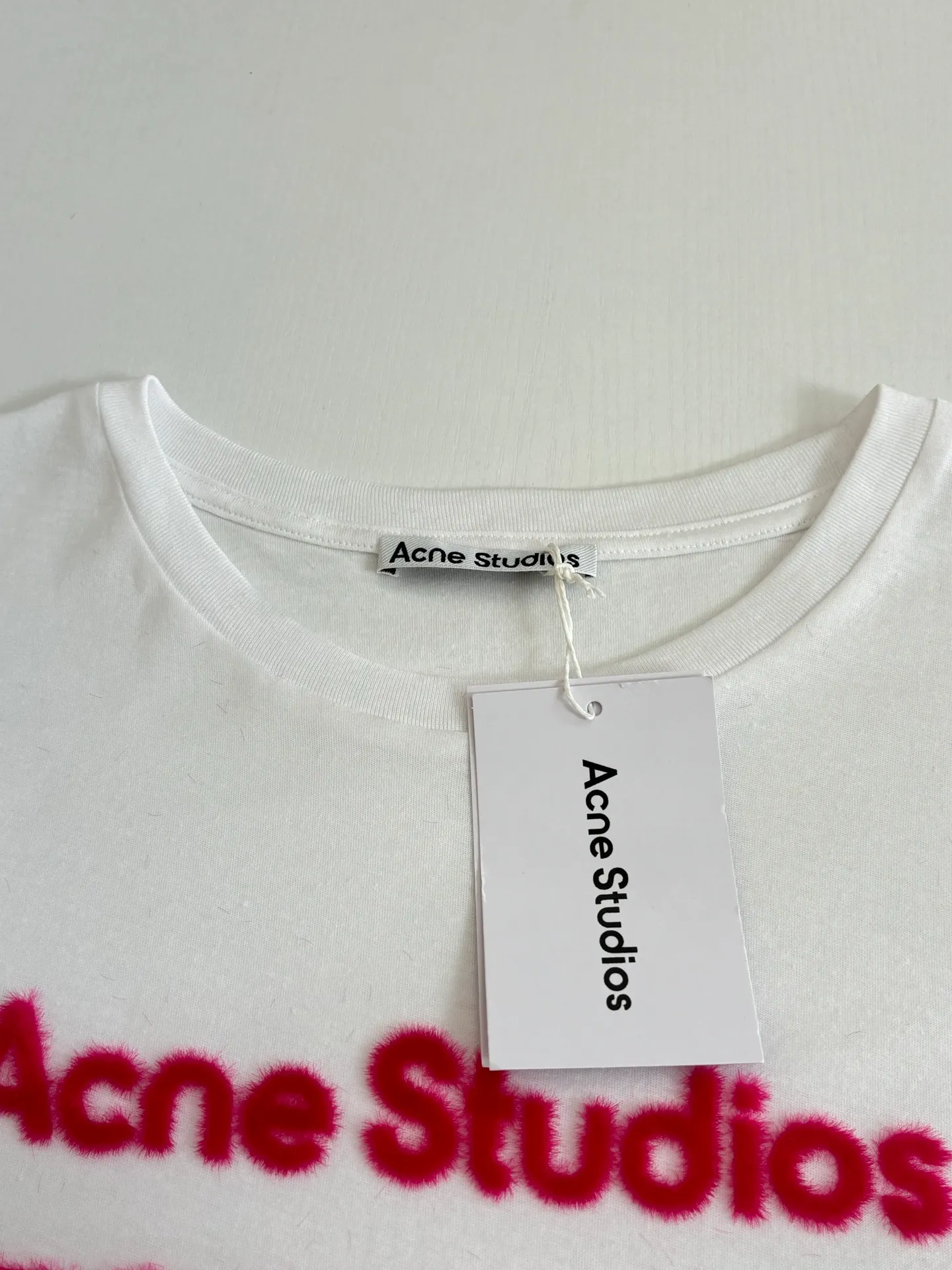 Acne Studio T 150g ， 100% ， Breathable ， ， Red ， ， Size：S/M/L